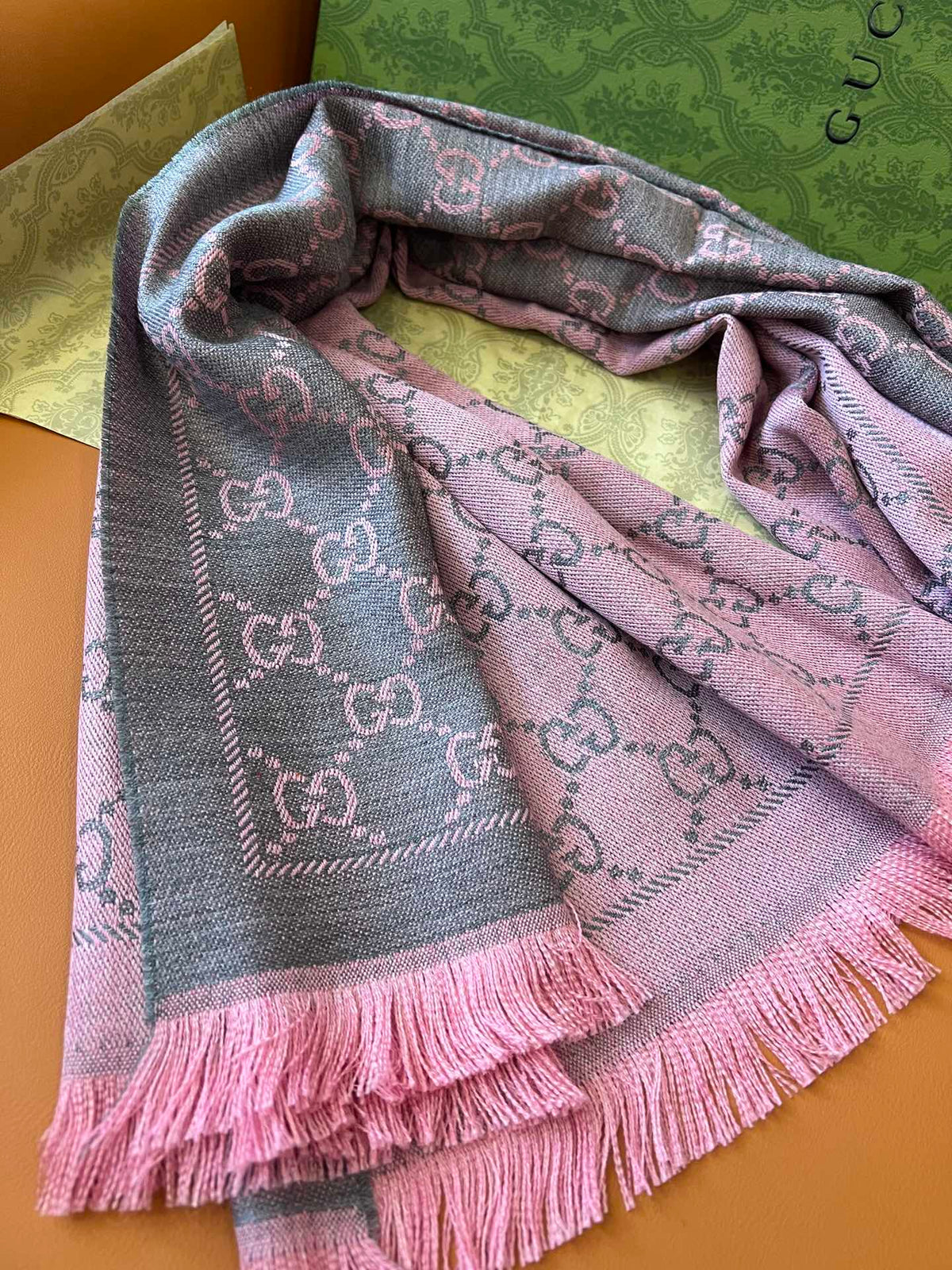 GUCCI 25S SCARF 180 IN WOOL 644860