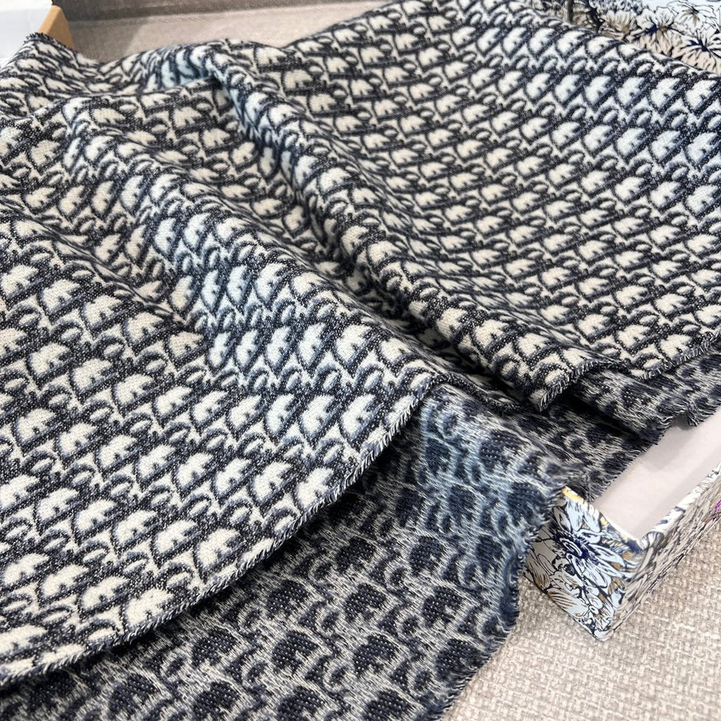 DIOR SCARF 200 CM IN CASHMERE 667139