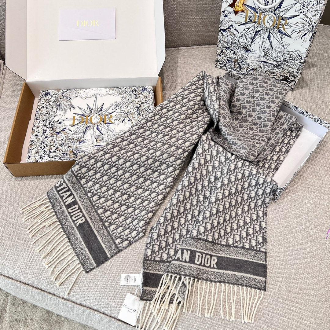 DIOR SCARF 200 CM IN CASHMERE 667141
