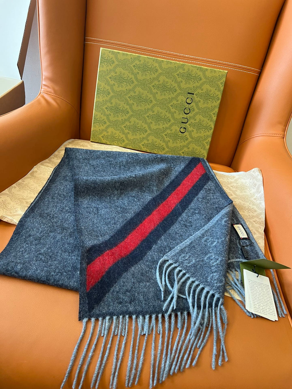 GUCCI 25S SCARF 190 IN WOOL 636372