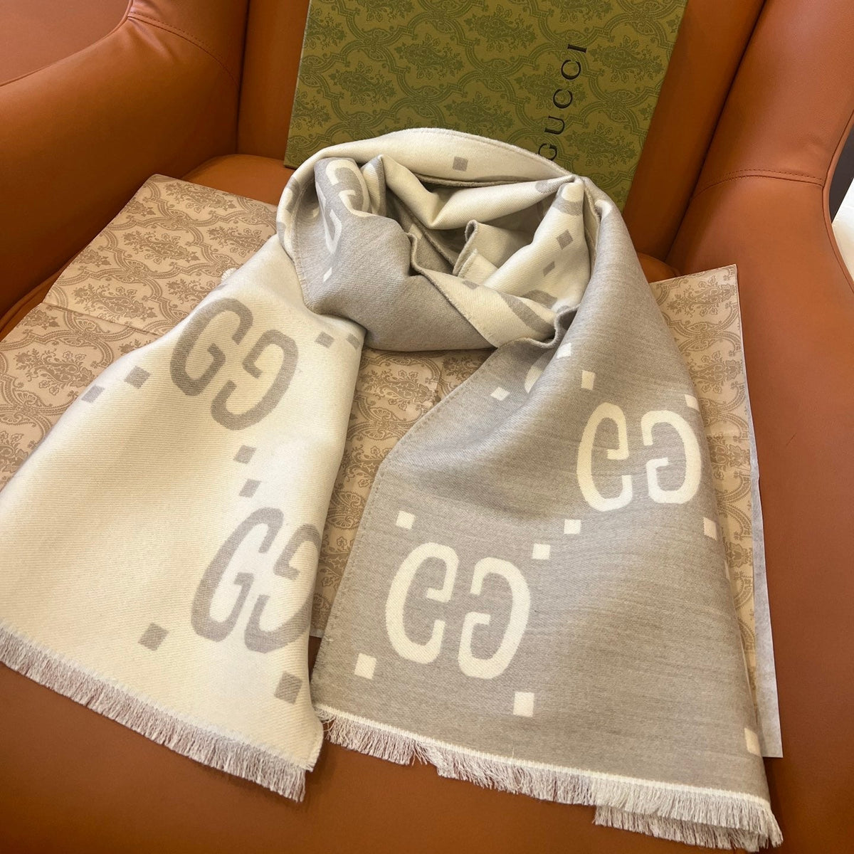 GUCCI 25S SCARF 190 IN WOOL SILK 636368