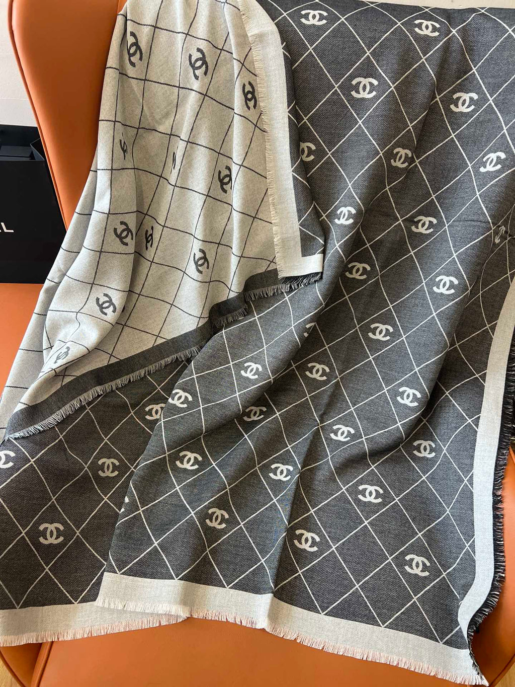 CHANEL 25S SCARF 140 IN WOOL SILK 700810