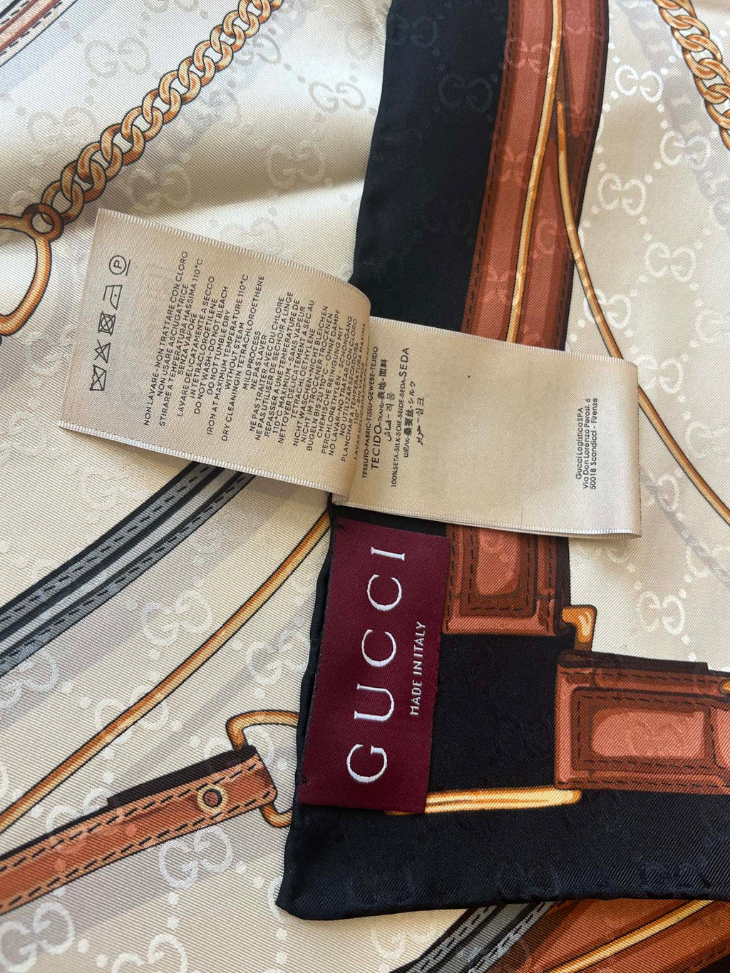 GUCCI 25S SCARF 90 IN SILK 679800