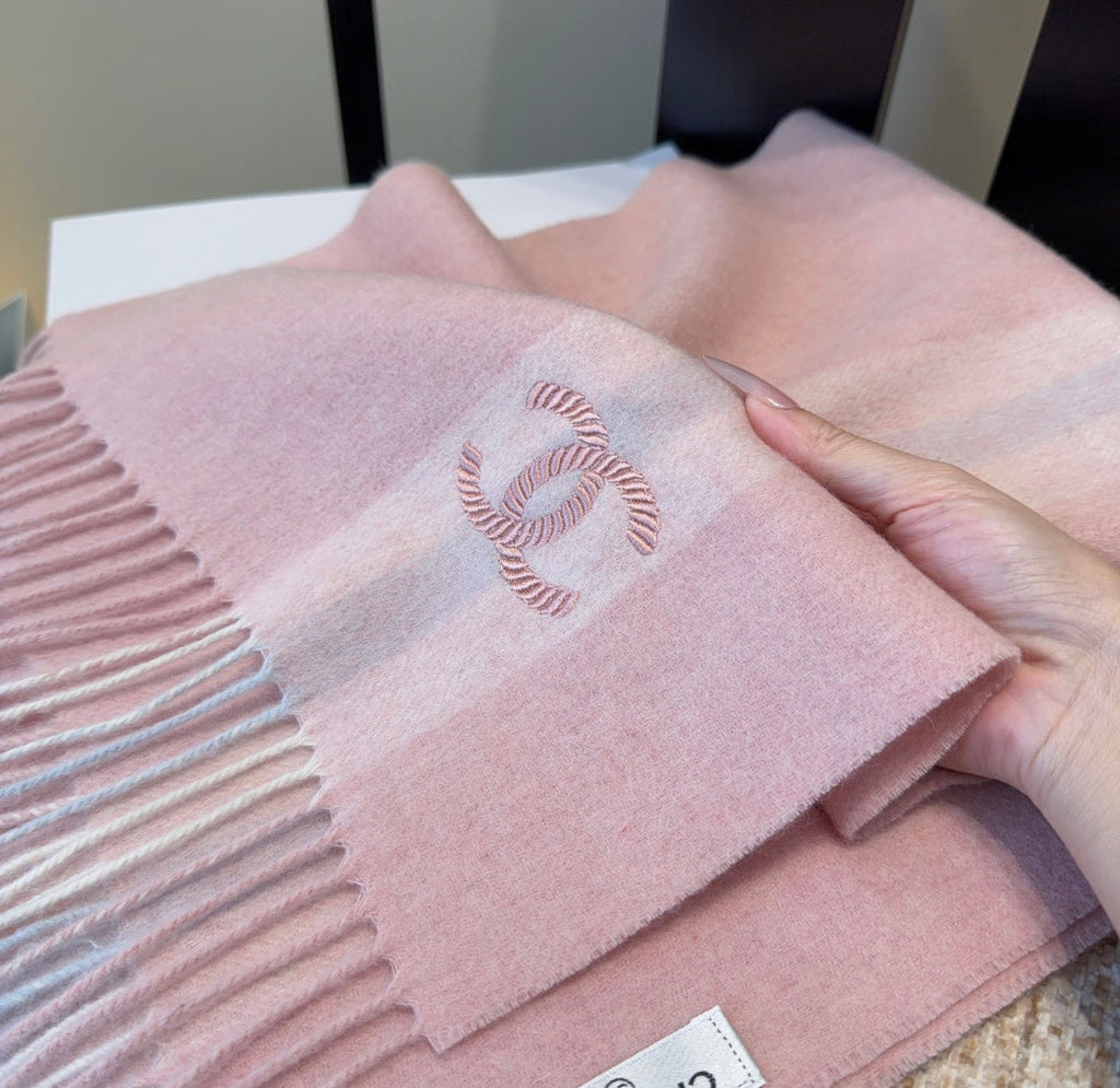 CHANEL 25S SCARF 180 CM IN CASHMERE 942892