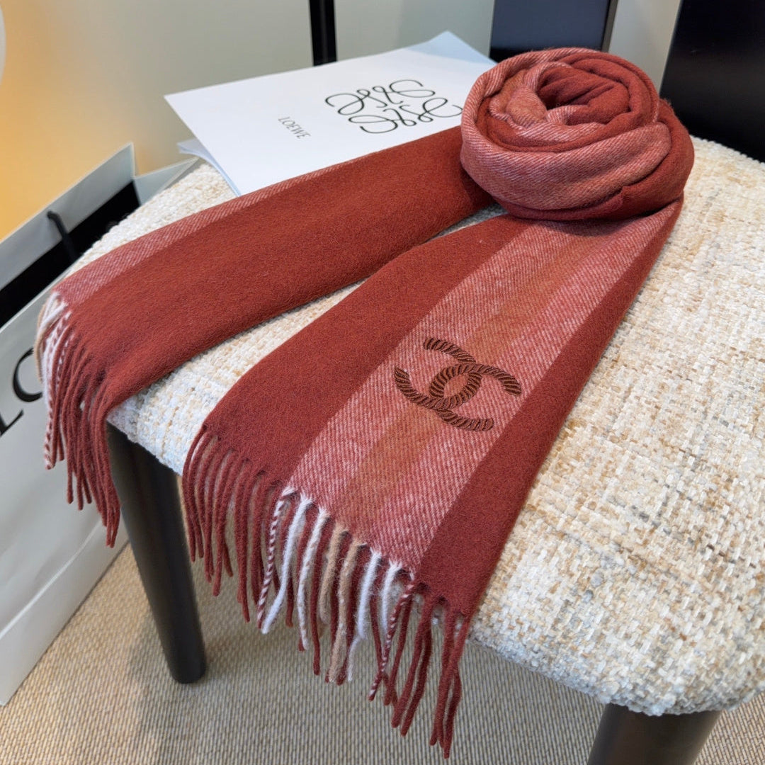 CHANEL 25S SCARF 180 CM IN CASHMERE 942893