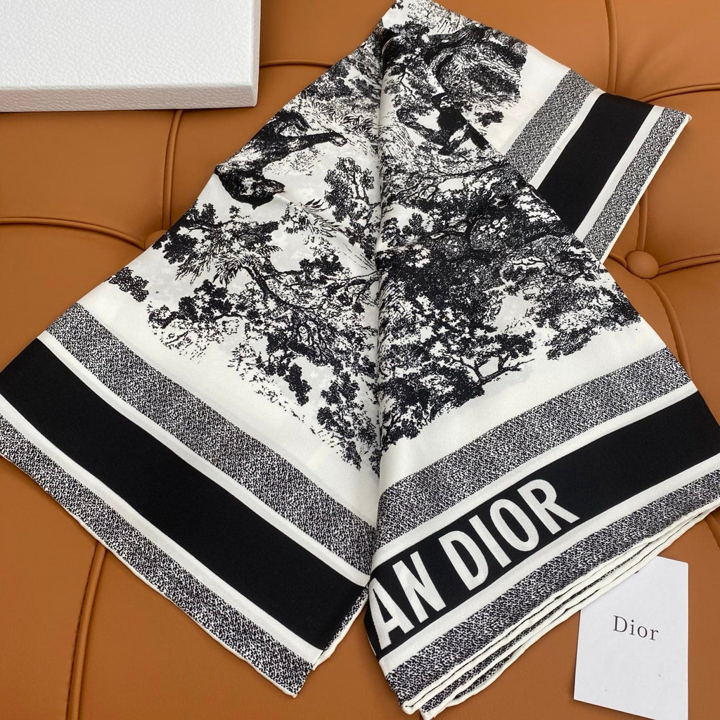 DIOR SCARF 90 IN SILK 704596