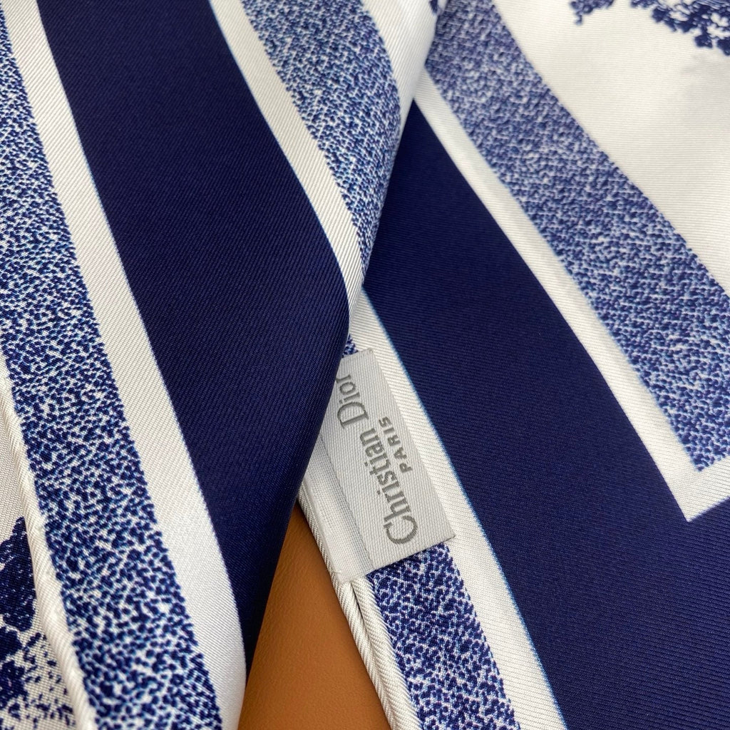 DIOR SCARF 90 IN SILK 704599
