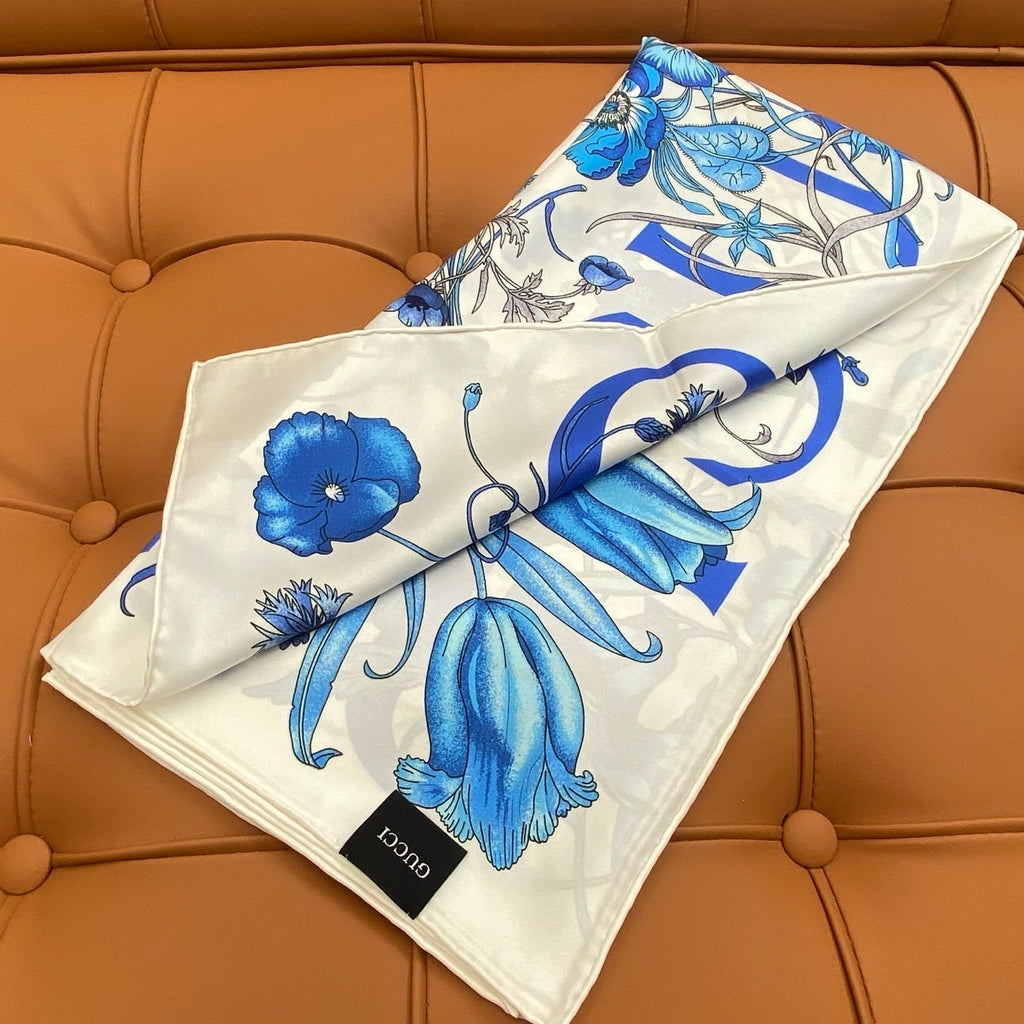 DIOR SCARF 90 CM IN SILK FABRIC 703657
