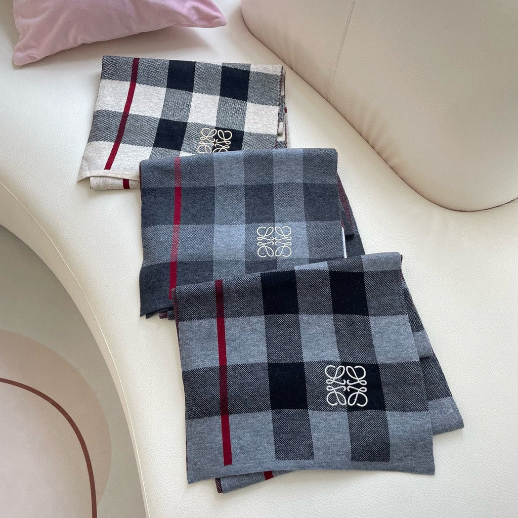 LOEWE SCARF 180 CM IN BLACK MIX DOVE GRAY CARO CASHMERE 389781