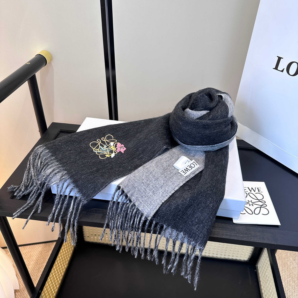 LOEWE 25S SCARF 180 IN CASHMERE 858192