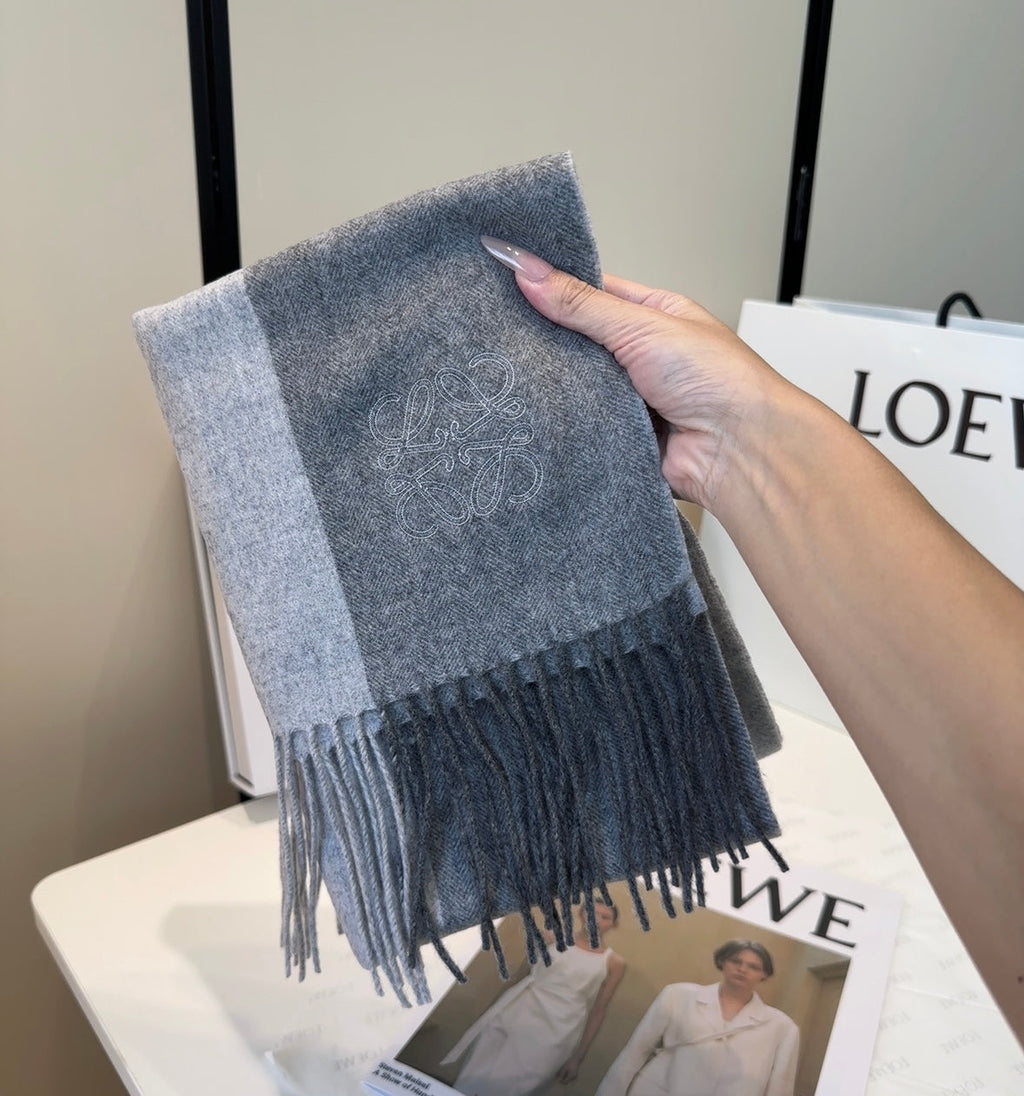 LOEWE 25S SCARF 180 IN CASHMERE 858203