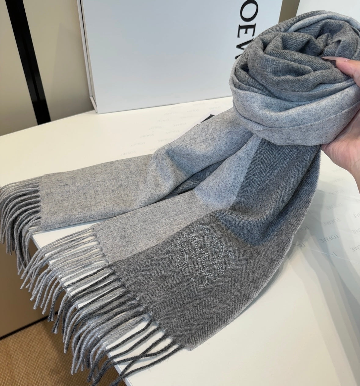 LOEWE 25S SCARF 180 IN CASHMERE 858203