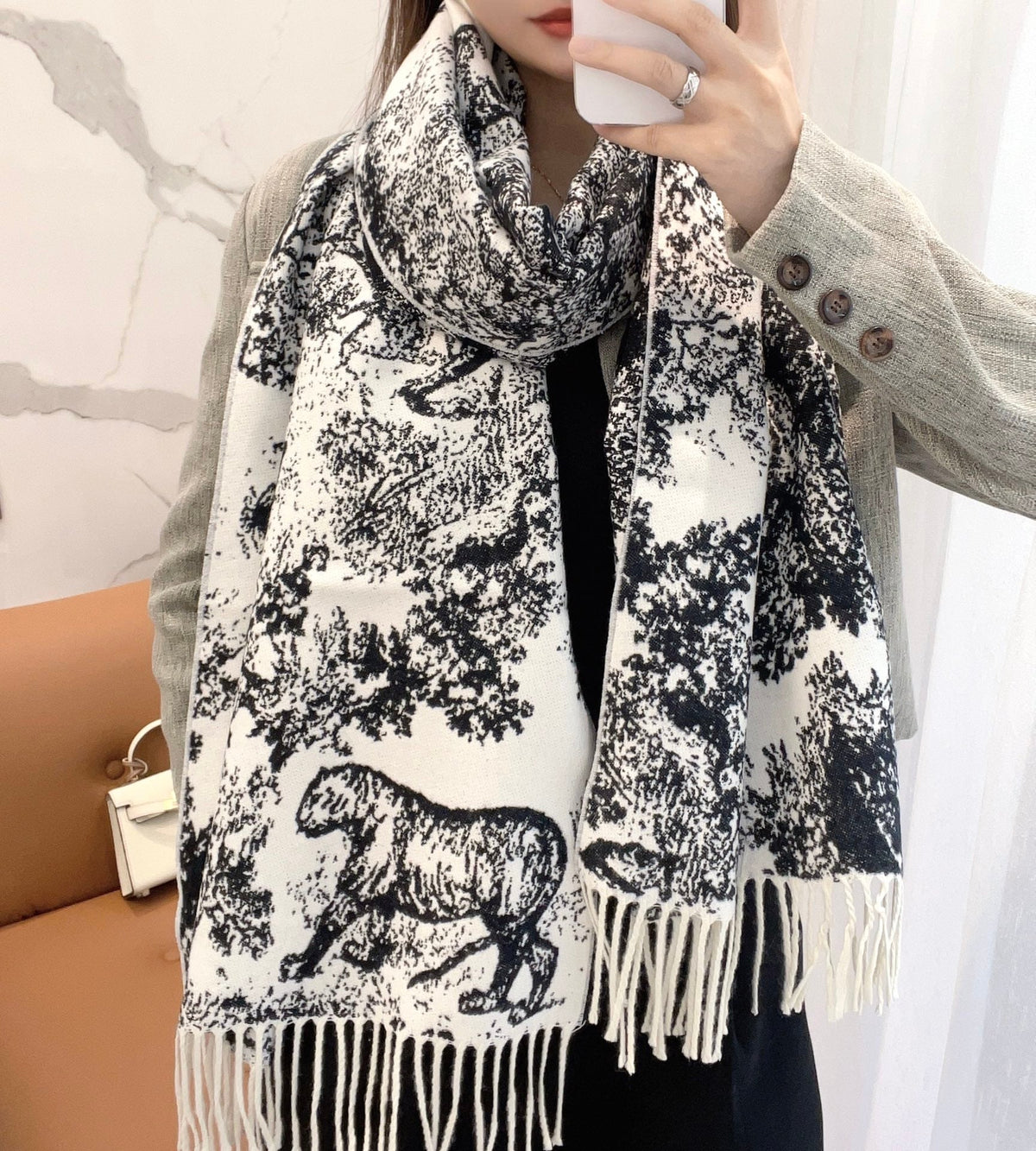 DIOR SCARF 220 CM IN BLACK MIX WHITE MONOGRAM CASHMERE AND WOOL 413658