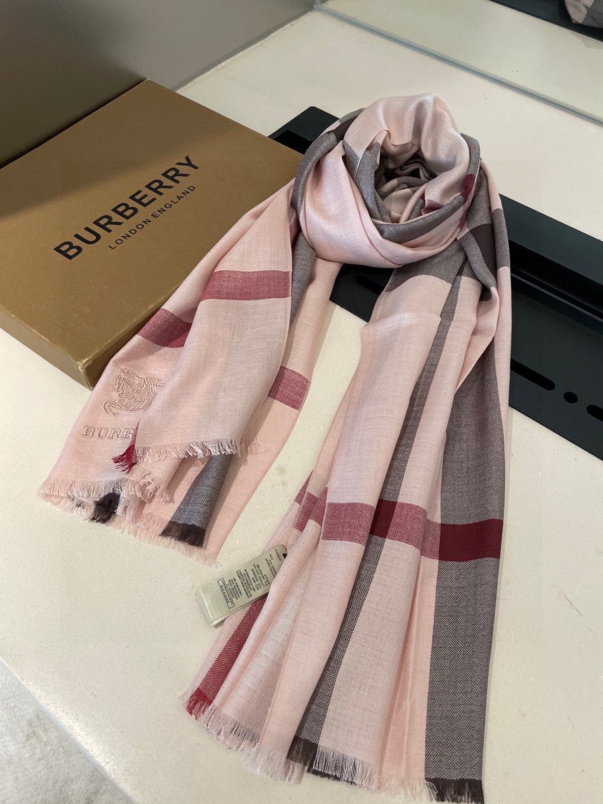 BURBERRY BBR SCARF 200 CM IN CASHMERE 538338