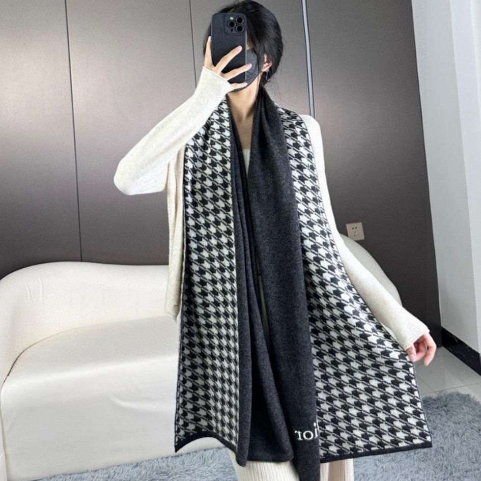 DIOR SCARF 190 CM IN BLACK MIX WHITE CARO CASHMERE 388127