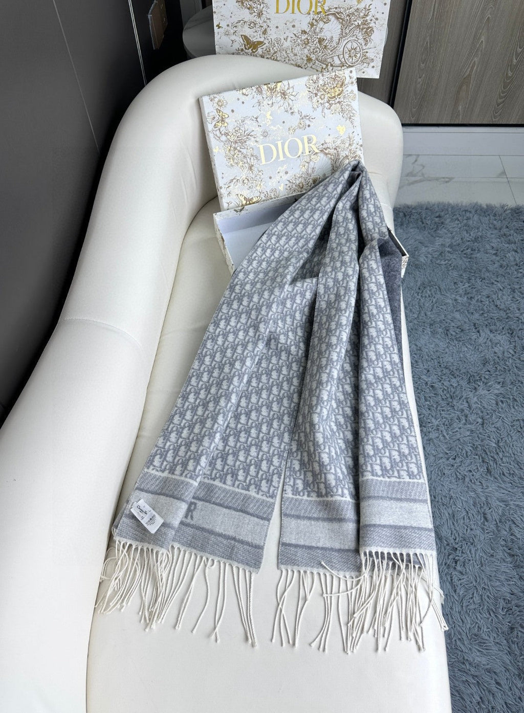 DIOR SCARF IN PALE GRAY MONOGRAM CASHMERE 413720