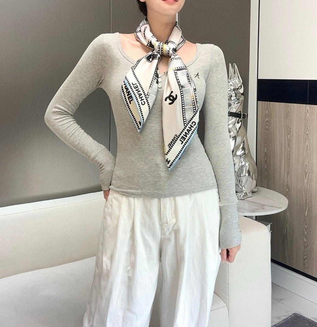 CHANEL 25S SCARF 88 IN SILK 737190