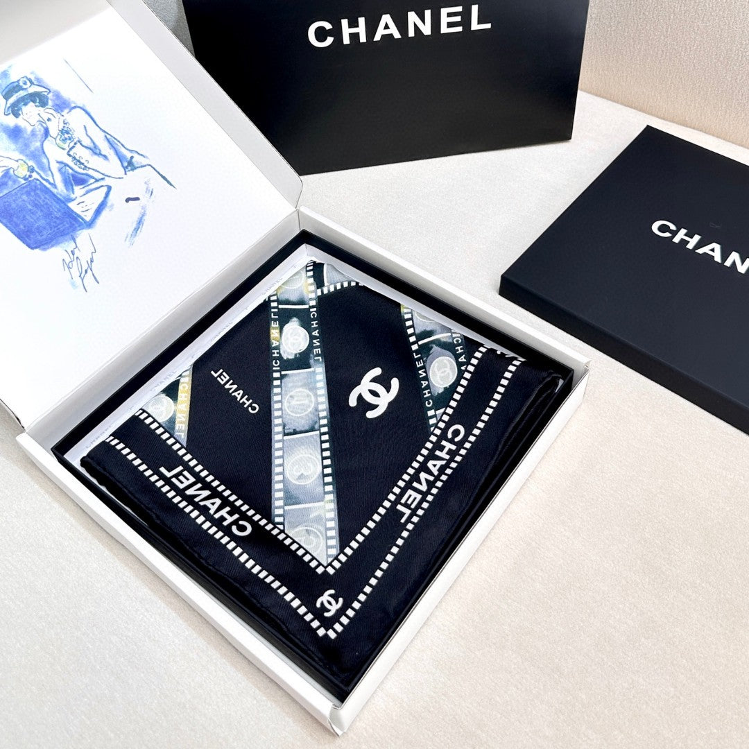 CHANEL 25S SCARF 88 IN SILK 737191