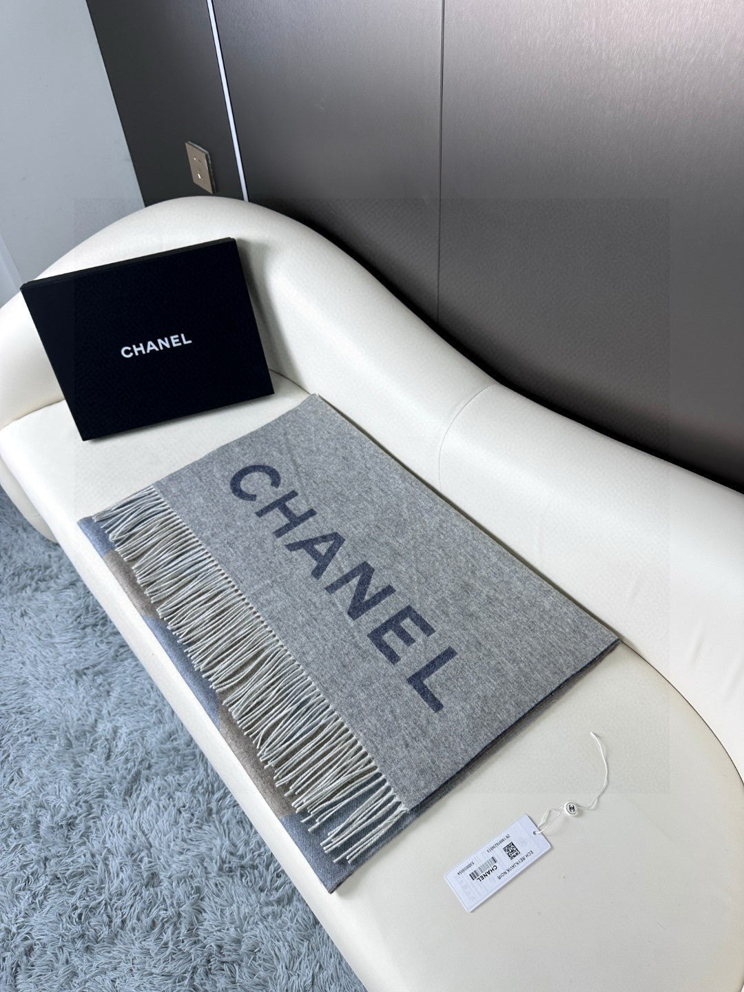 CHANEL 25S SCARF 180 IN CASHMERE 724825