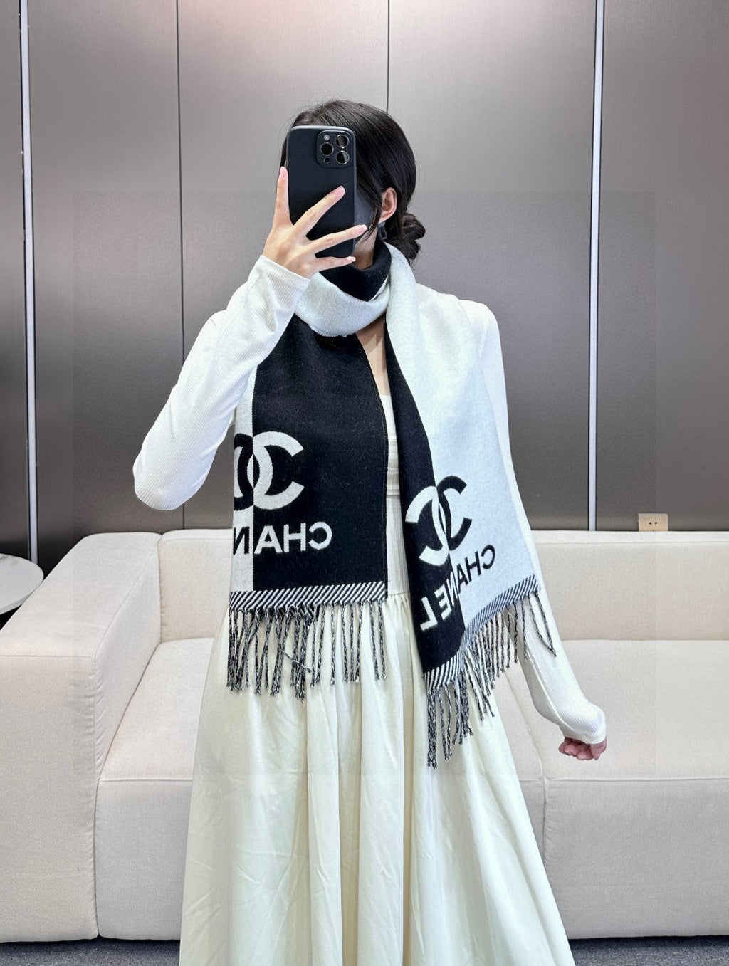 CHANEL 25S SCARF 184 IN MERINO WOOL 727324