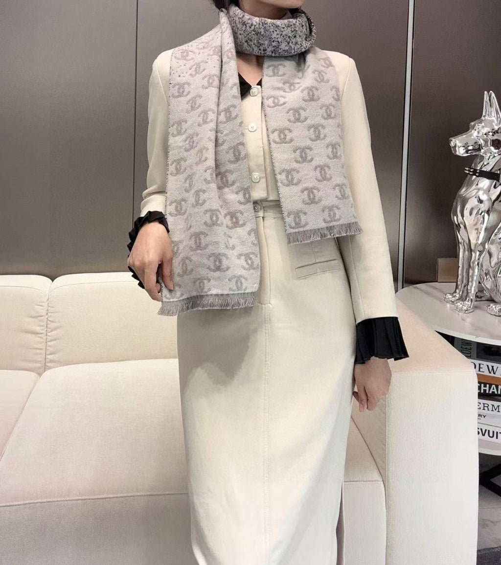 CHANEL 25S SCARF 185 IN CASHMERE WOOL 733953