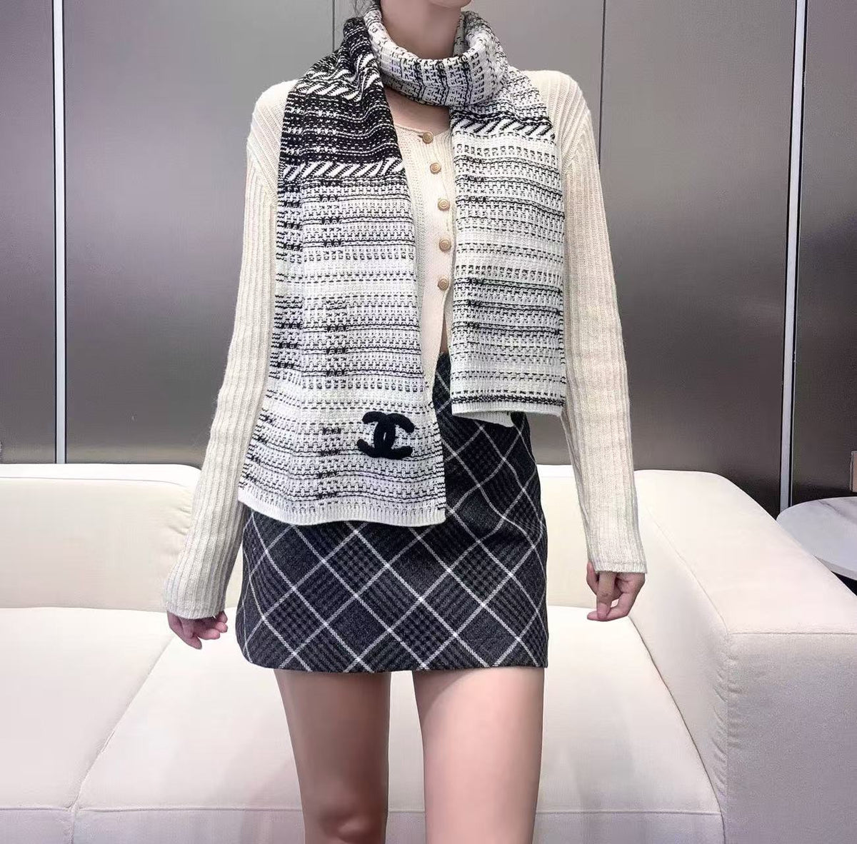CHANEL 25S SCARF 180 CM IN CASHMERE 943879