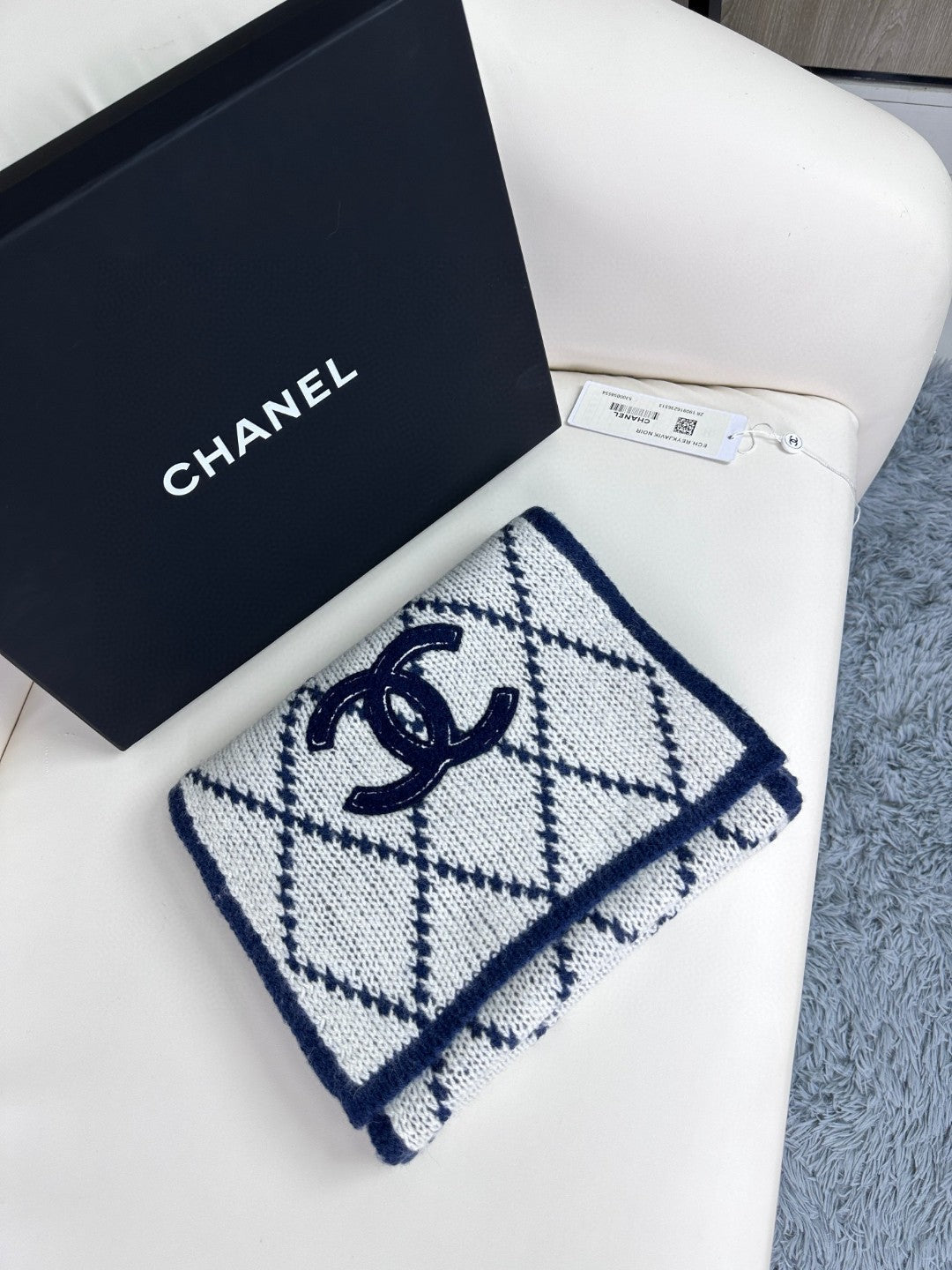 CHANEL 25S SCARF 180 IN WOOL 989767