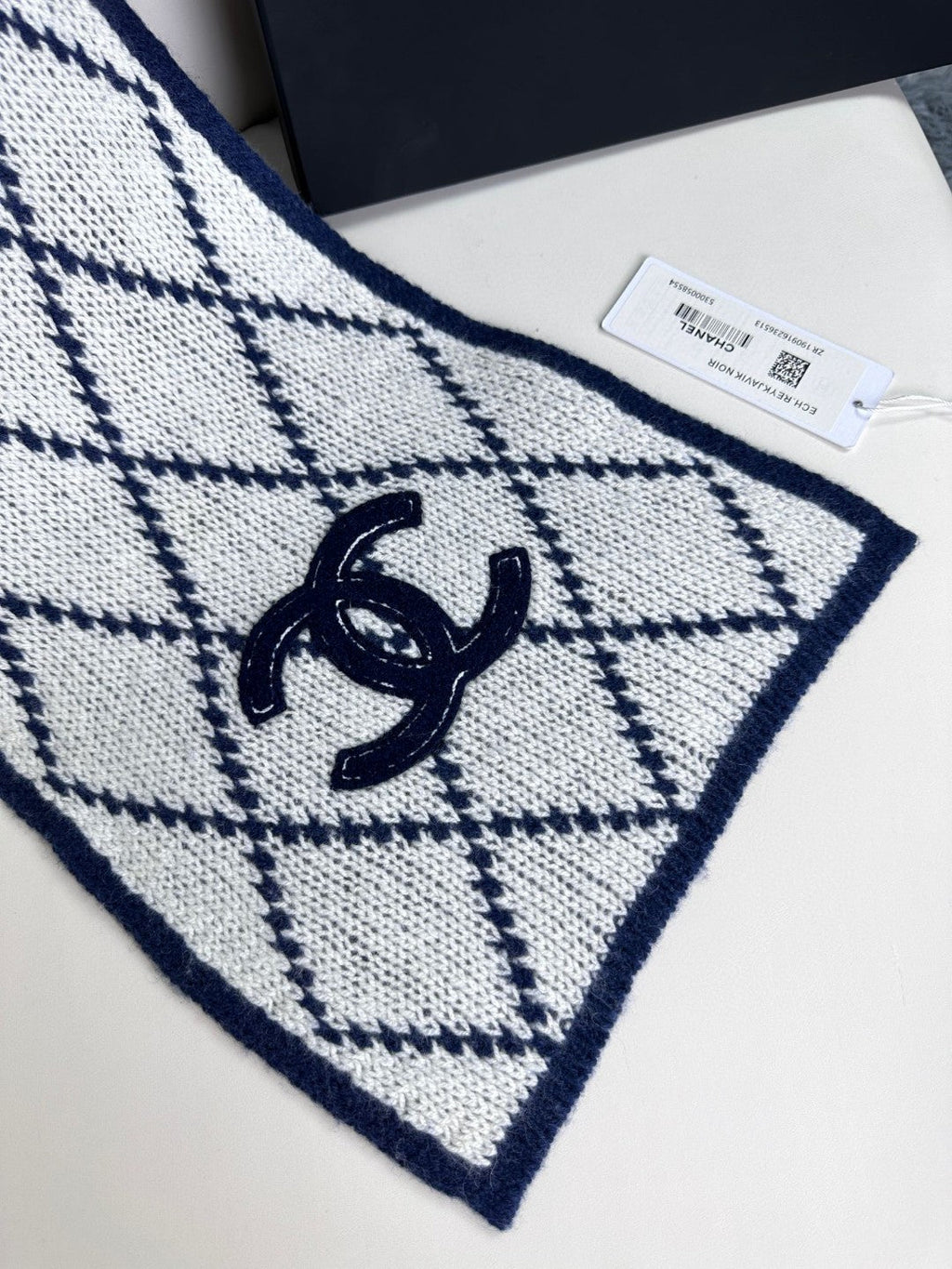 CHANEL 25S SCARF 180 IN WOOL 989767