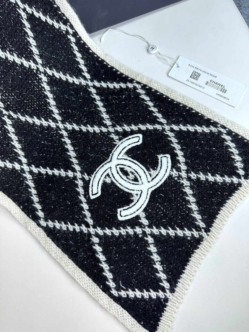 CHANEL 25S SCARF 180 IN WOOL 989768