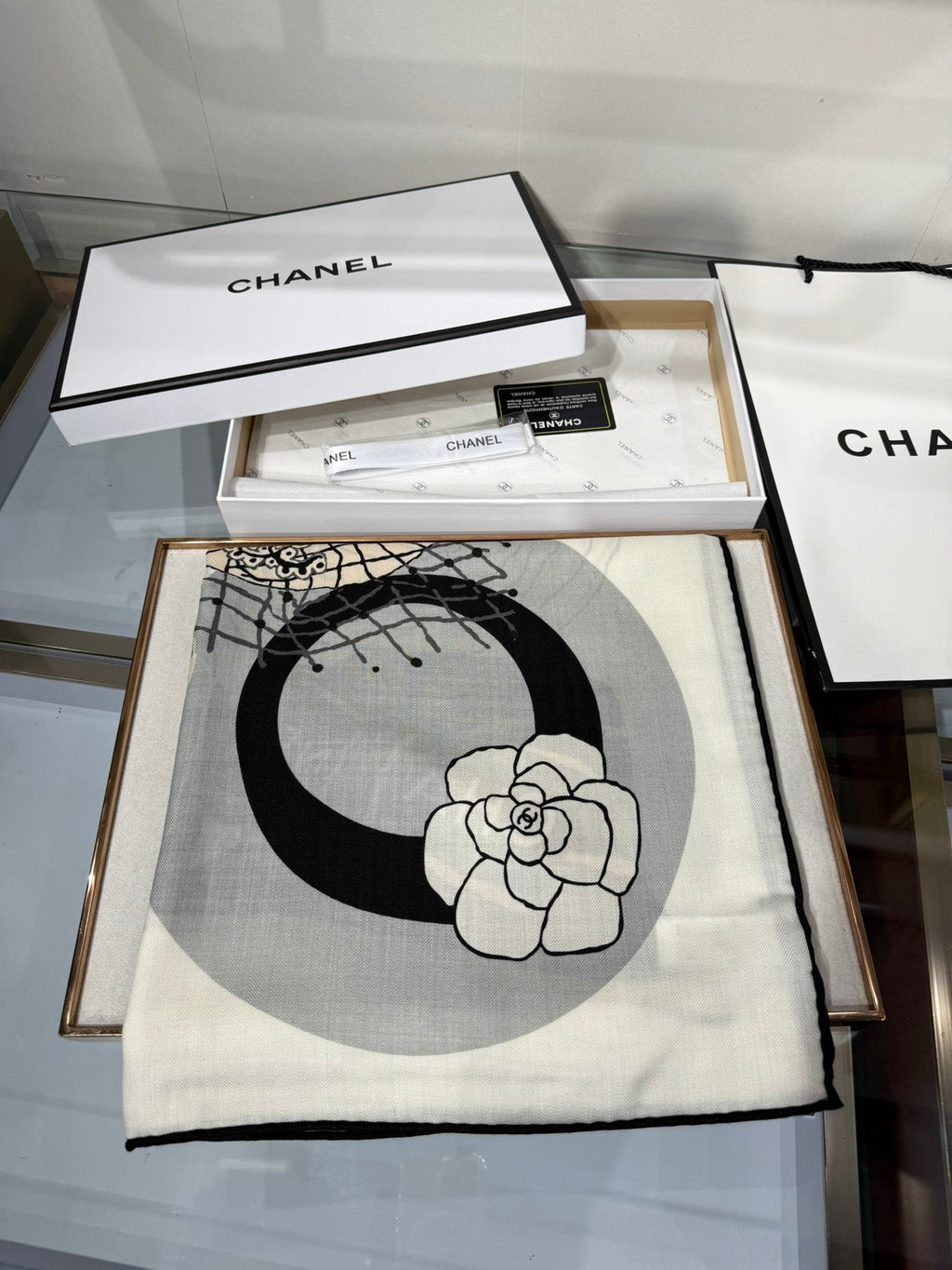 CHANEL 25S SCARF 140 IN SILK 732159