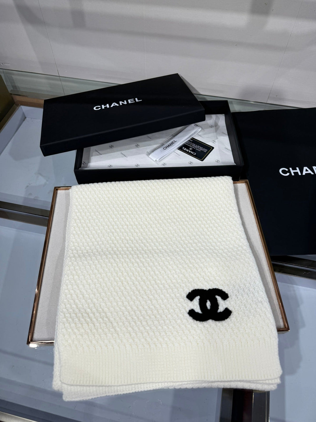 CHANEL 25S SCARF 175 CM IN  WOOL CASHMERE 943086